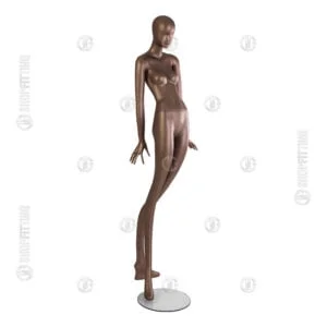 MANNEQUINS & HANGERS